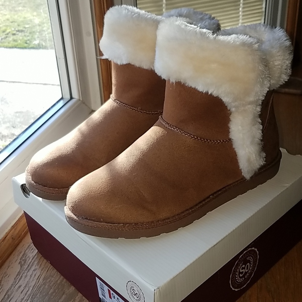 So cicada  boots